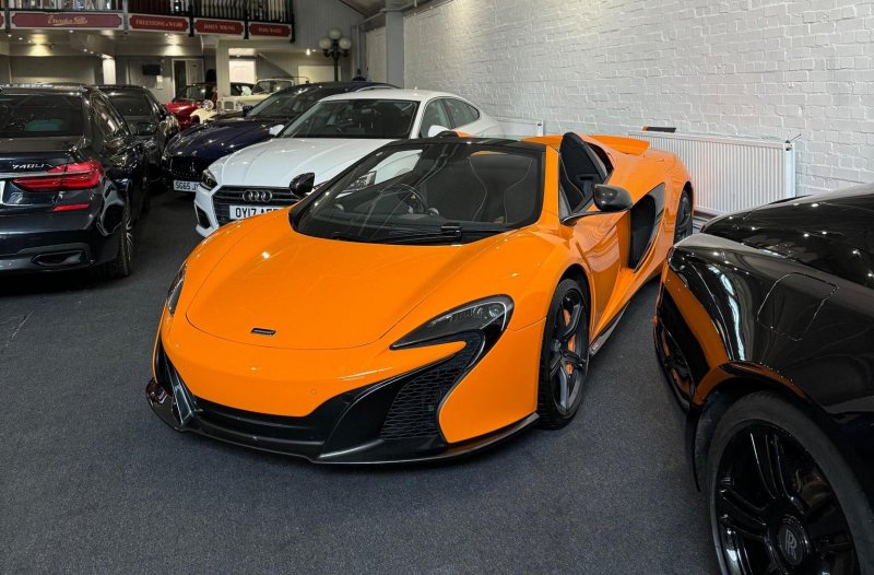 MCLAREN 650S