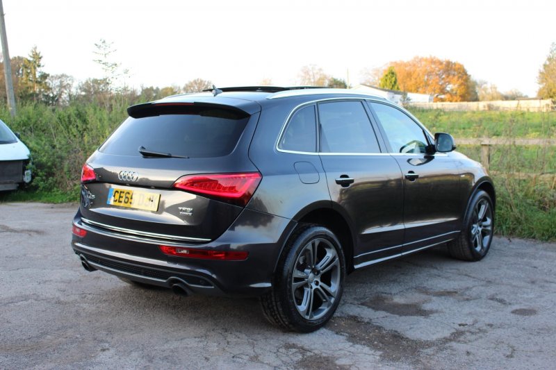 AUDI Q5