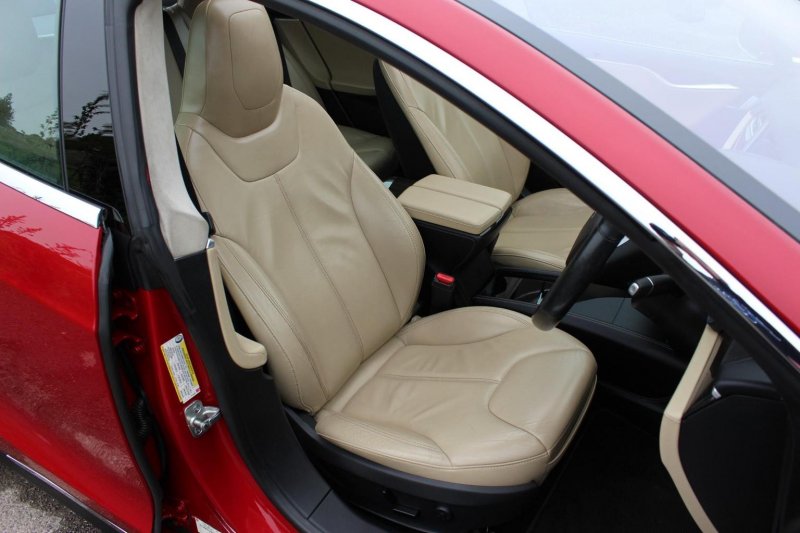 TESLA MODEL S