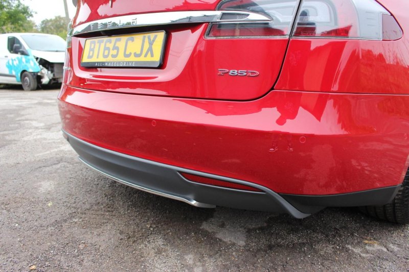 TESLA MODEL S