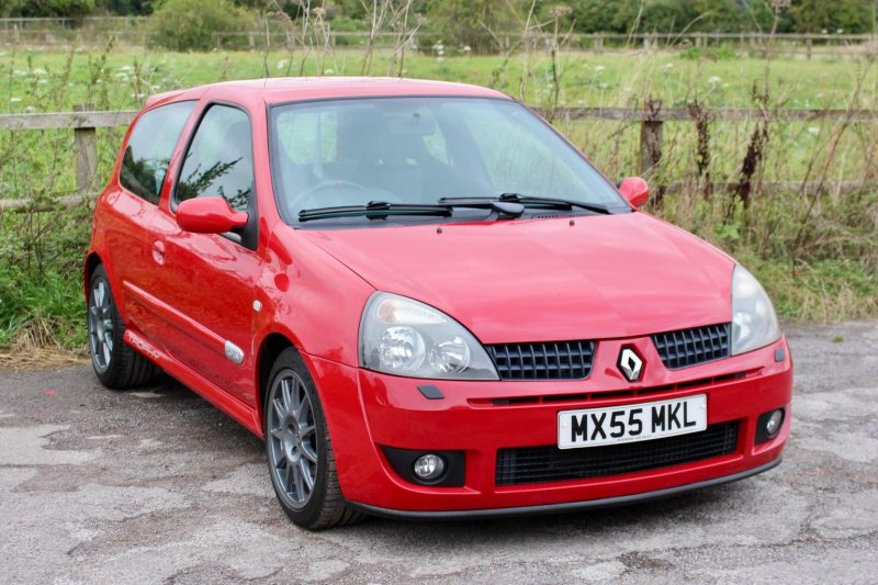 RENAULT CLIO