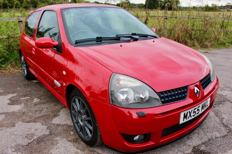 RENAULT CLIO