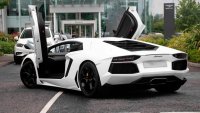 LAMBORGHINI AVENTADOR