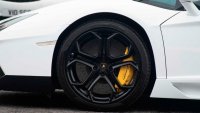 LAMBORGHINI AVENTADOR