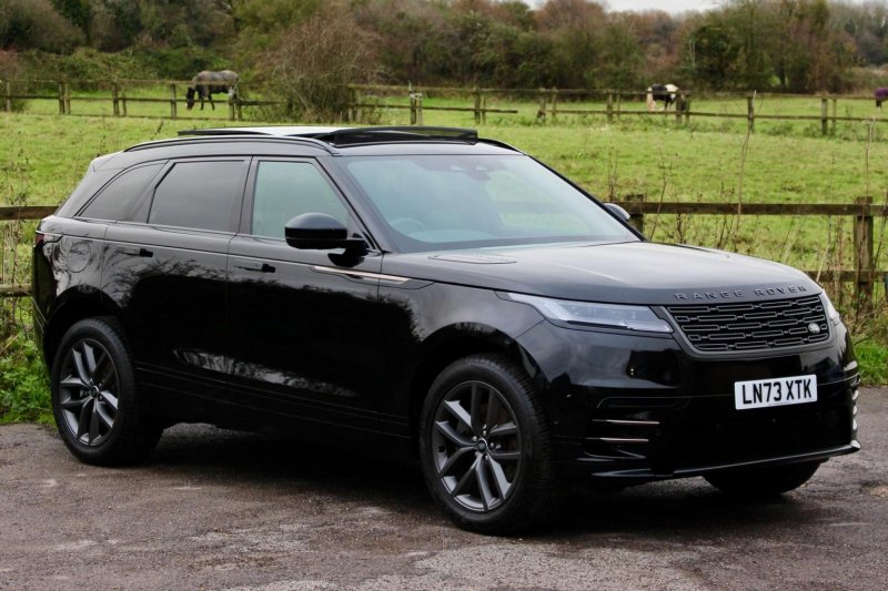 LAND ROVER RANGE ROVER VELAR