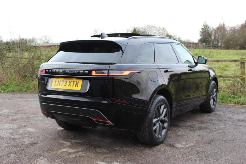 LAND ROVER RANGE ROVER VELAR