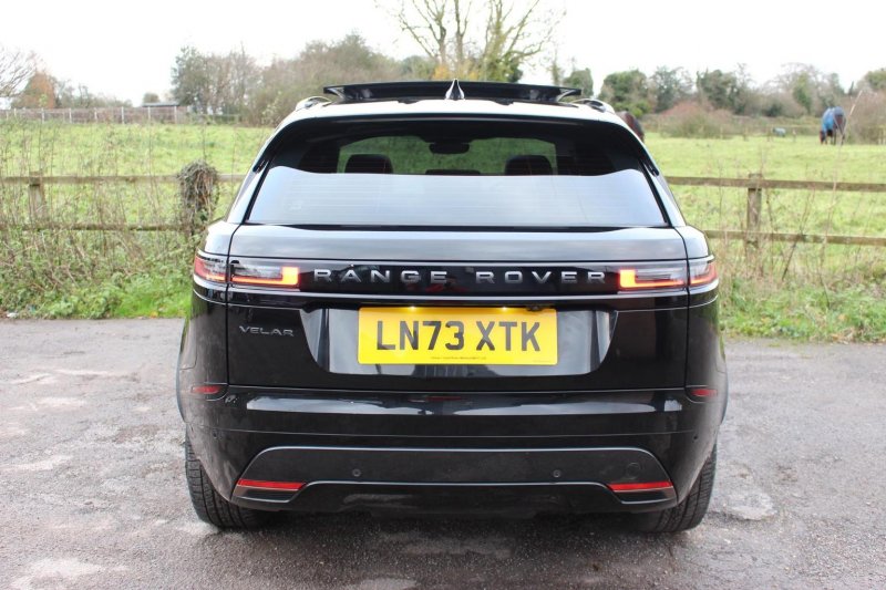 LAND ROVER RANGE ROVER VELAR