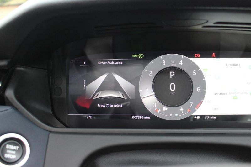 LAND ROVER RANGE ROVER VELAR