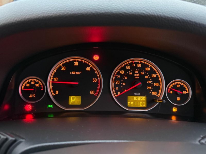 VAUXHALL VECTRA