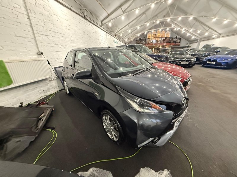 TOYOTA AYGO