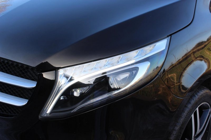 MERCEDES-BENZ V CLASS