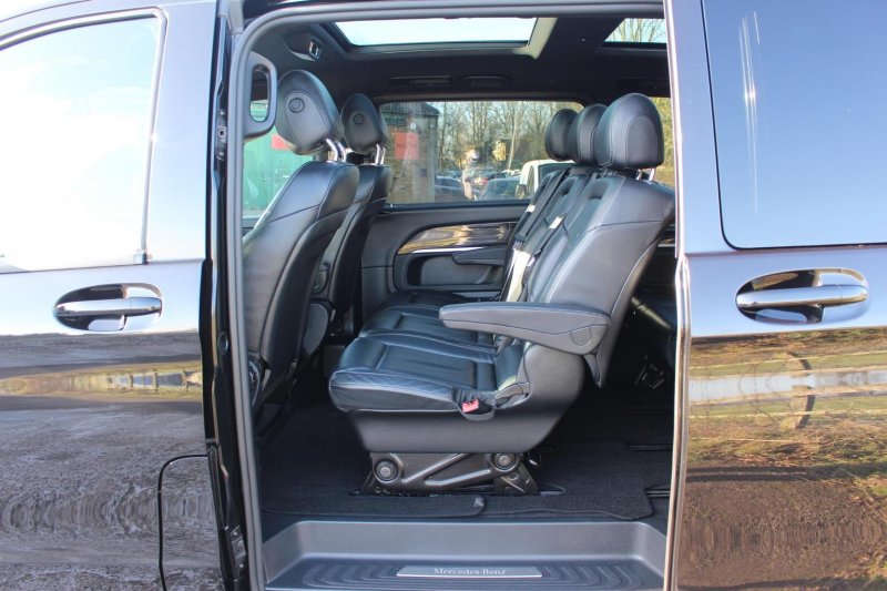 MERCEDES-BENZ V CLASS
