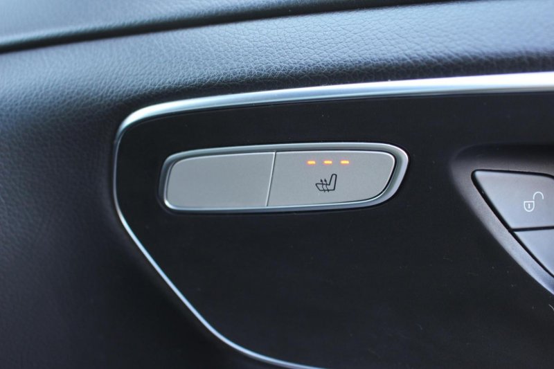 MERCEDES-BENZ V CLASS