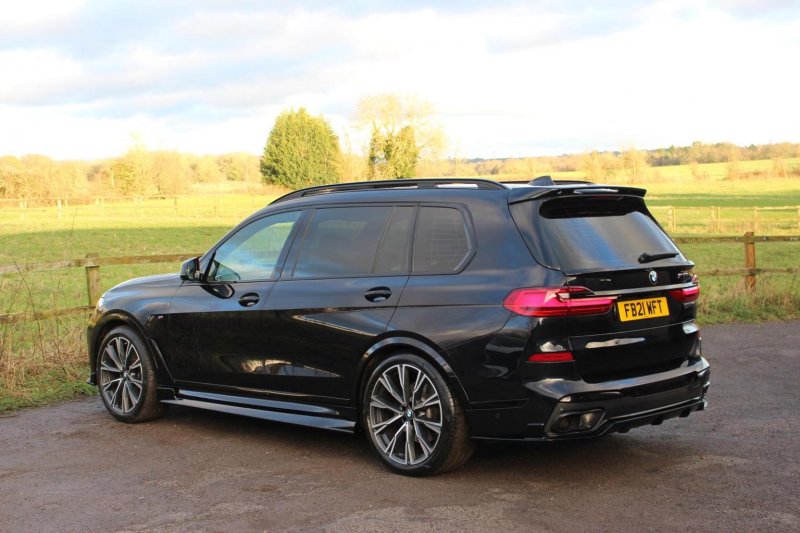 BMW X7