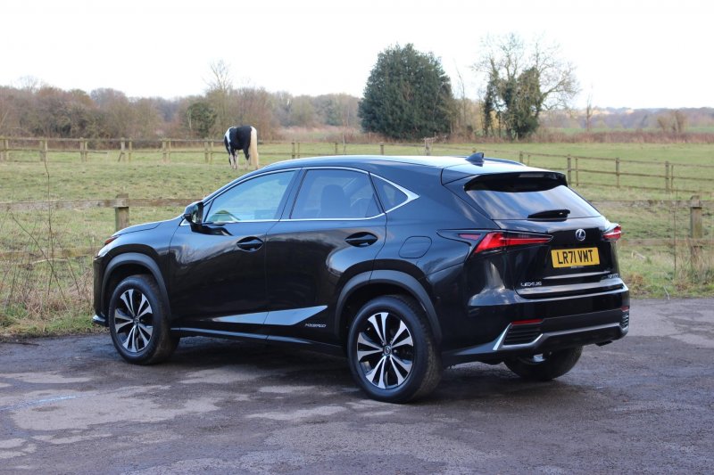 LEXUS NX