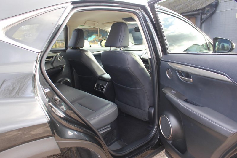 LEXUS NX
