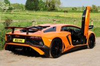 LAMBORGHINI AVENTADOR