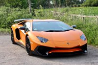 LAMBORGHINI AVENTADOR