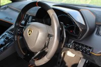 LAMBORGHINI AVENTADOR