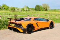 LAMBORGHINI AVENTADOR