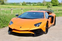 LAMBORGHINI AVENTADOR