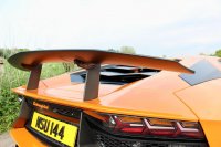 LAMBORGHINI AVENTADOR