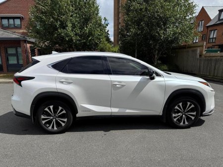 LEXUS