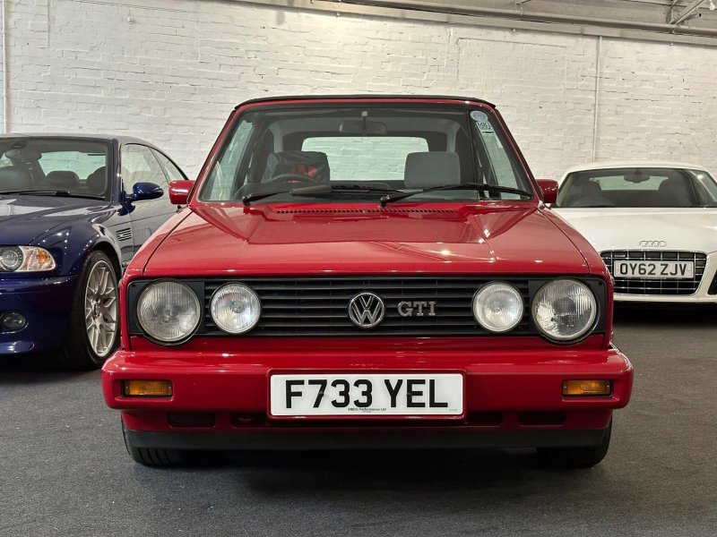 VOLKSWAGEN GOLF