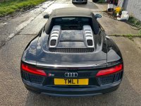AUDI R8