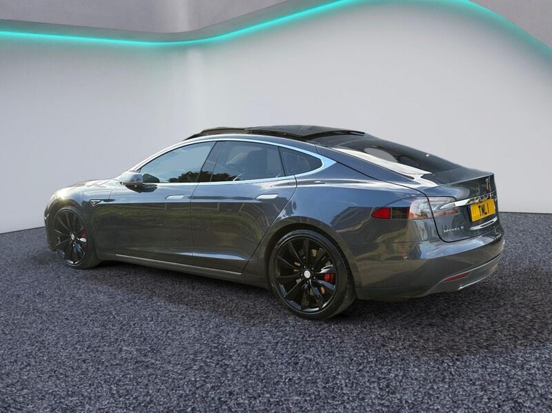 TESLA MODEL S