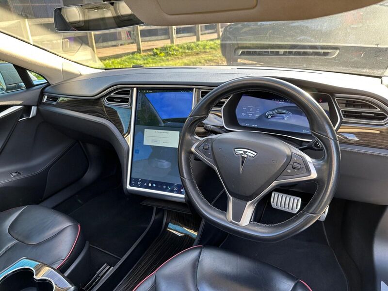 TESLA MODEL S