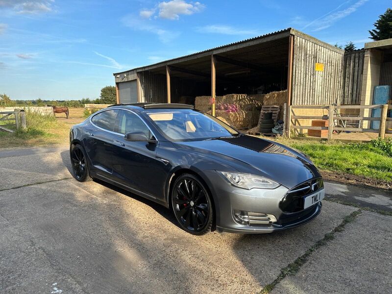 TESLA MODEL S