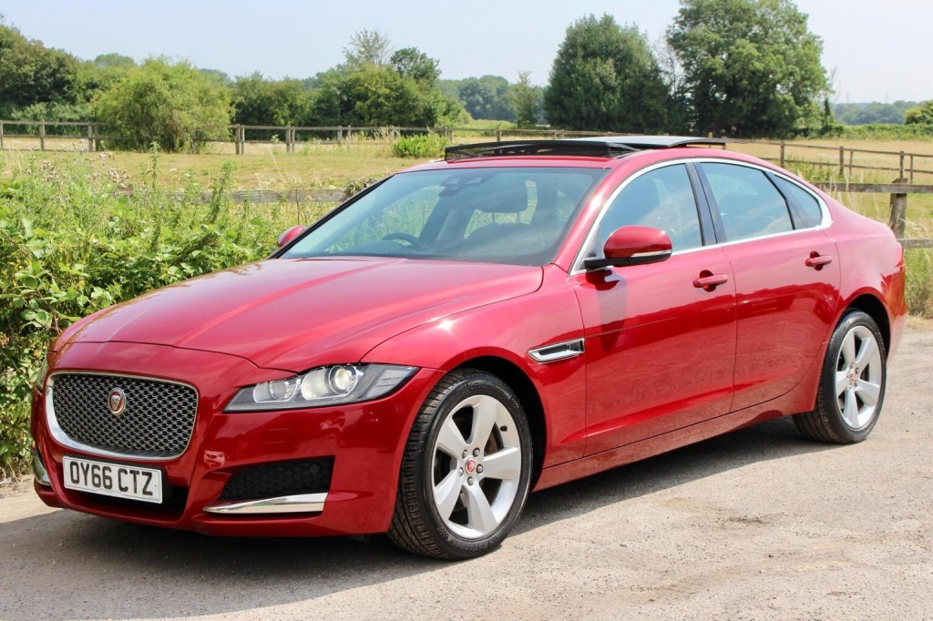 2017 Jaguar XF