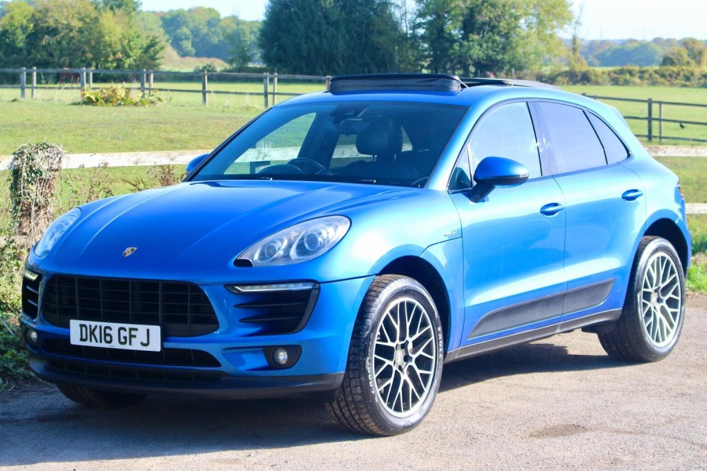 2016 Porsche Macan